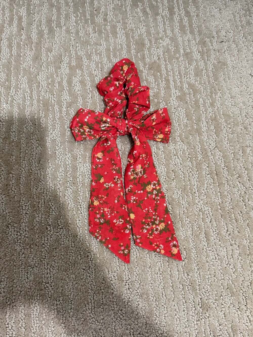 Kaxi Red Floral Print Hair Scrunchie with Detachable Bow